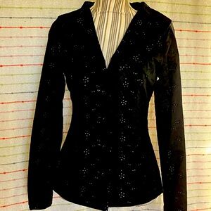 Betsey Johnson Collection black blazer fully lined beautiful delicate embroidery